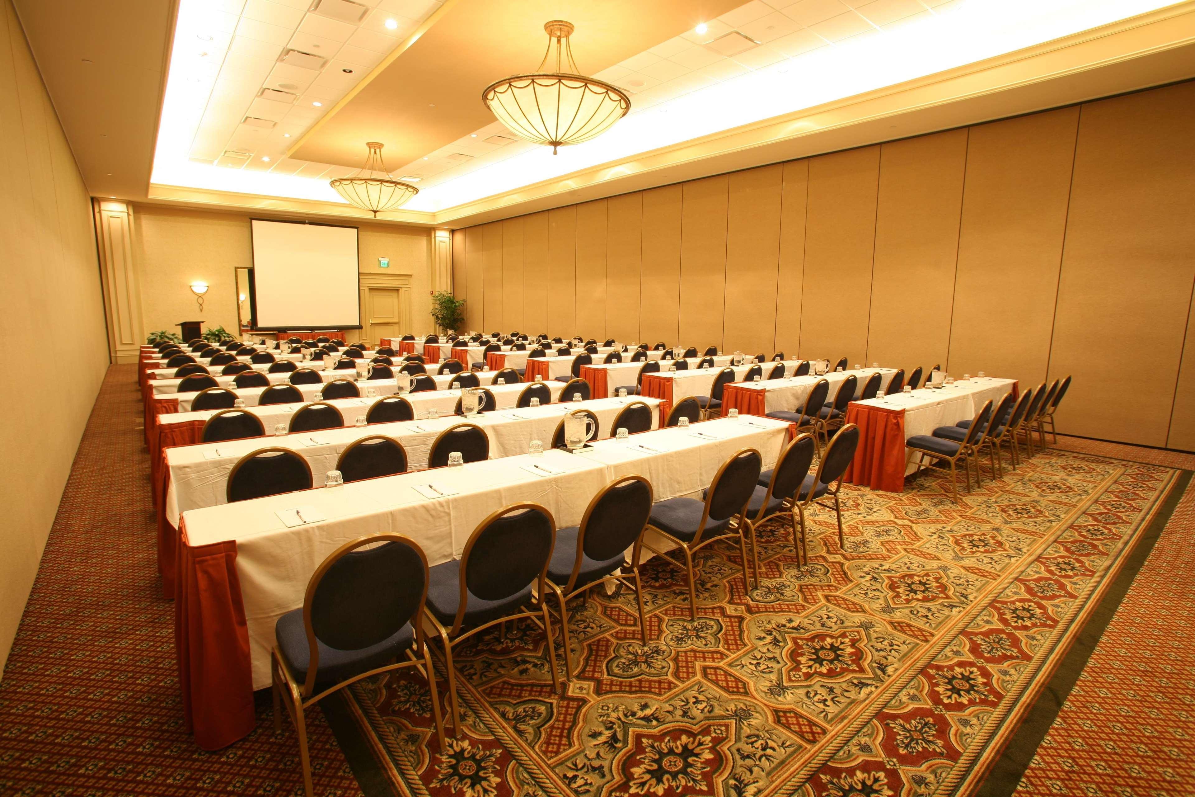 Hilton Garden Inn Suffolk Riverfront מראה חיצוני תמונה