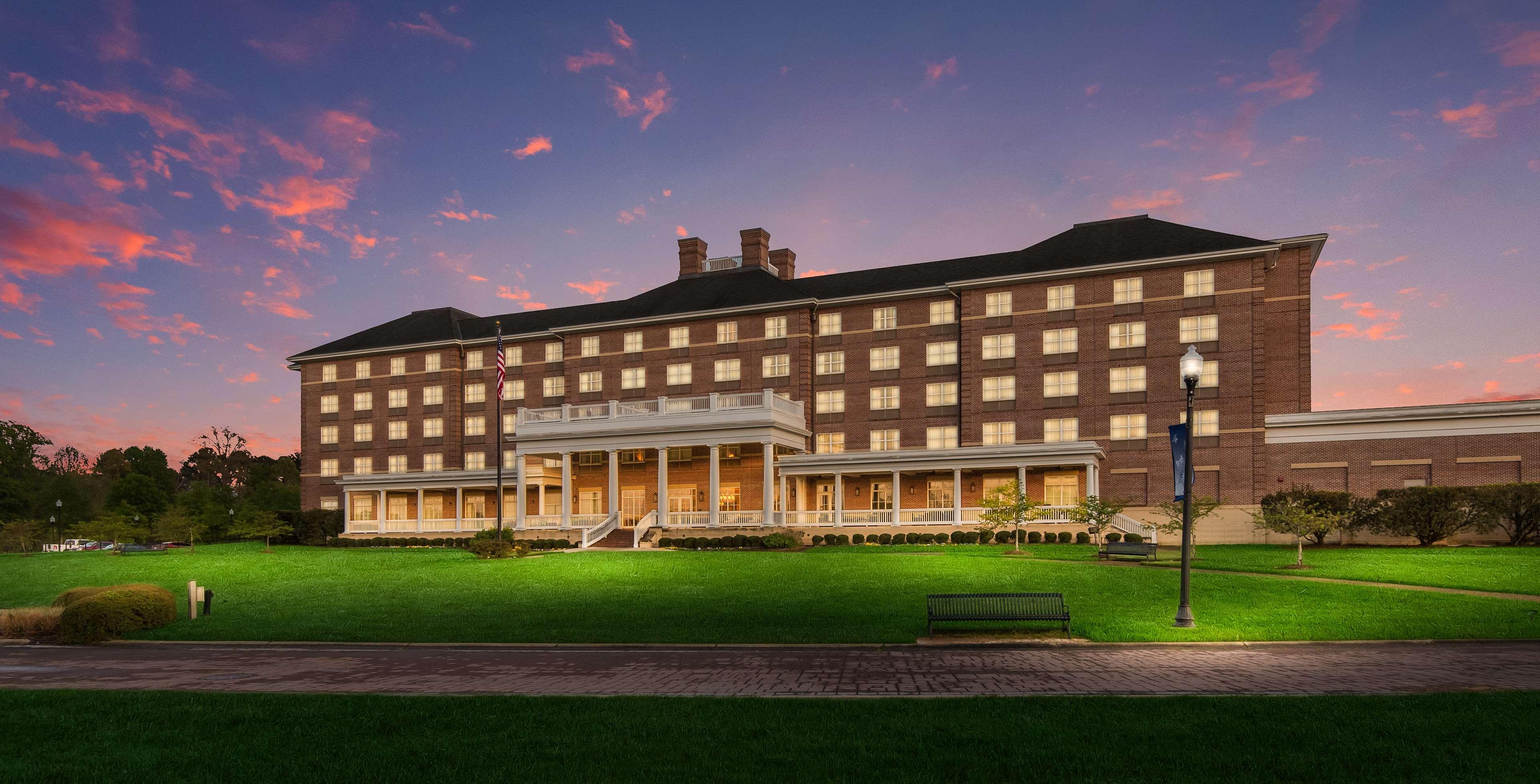 Hilton Garden Inn Suffolk Riverfront מראה חיצוני תמונה