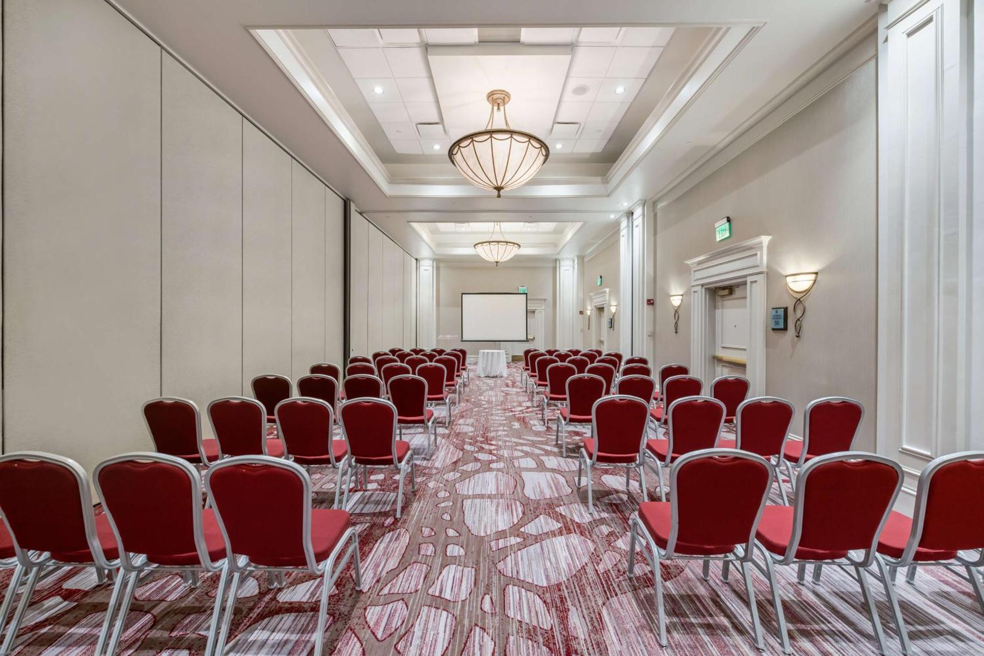 Hilton Garden Inn Suffolk Riverfront מראה חיצוני תמונה